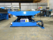 Hydraulic receiving table